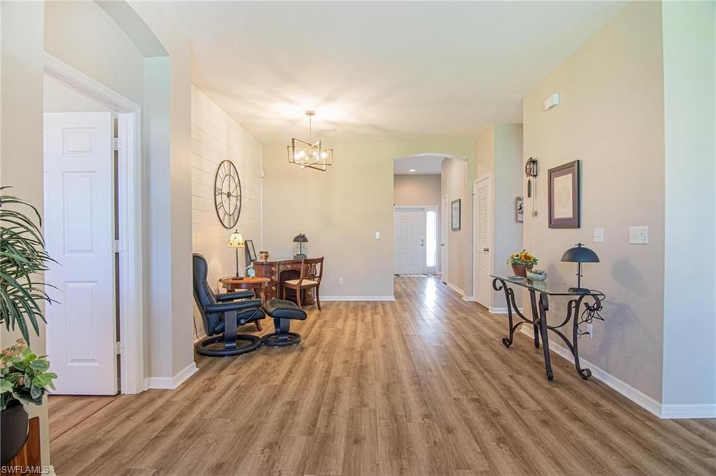 2527 Blackburn Cir, Cape Coral, FL 33991 Photo