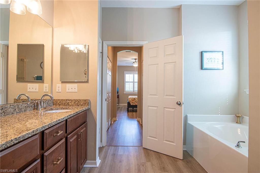 2527 Blackburn Cir, Cape Coral, FL 33991 Photo