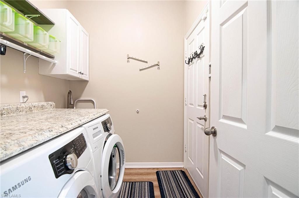 2527 Blackburn Cir, Cape Coral, FL 33991 Photo