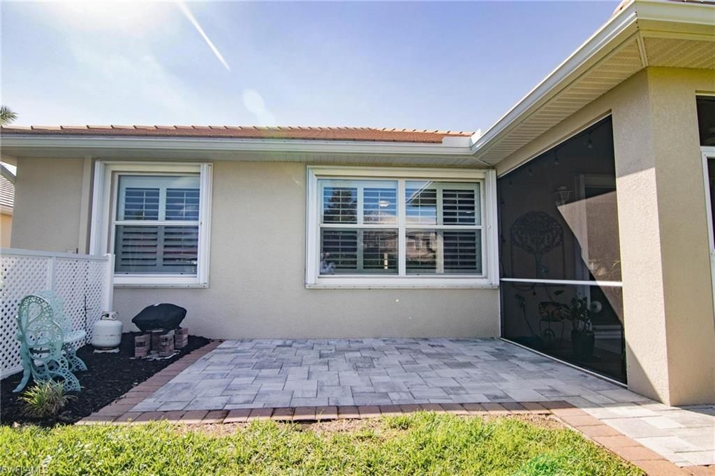 2527 Blackburn Cir, Cape Coral, FL 33991 Photo