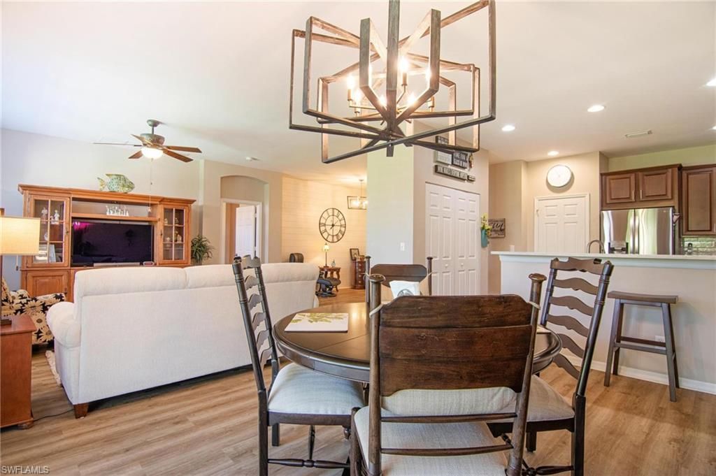 2527 Blackburn Cir, Cape Coral, FL 33991 Photo