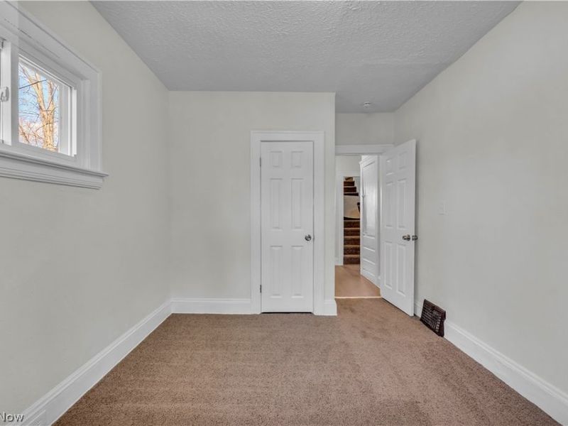 12905 Watterson Avenue, Cleveland, OH 44105 Photo 18