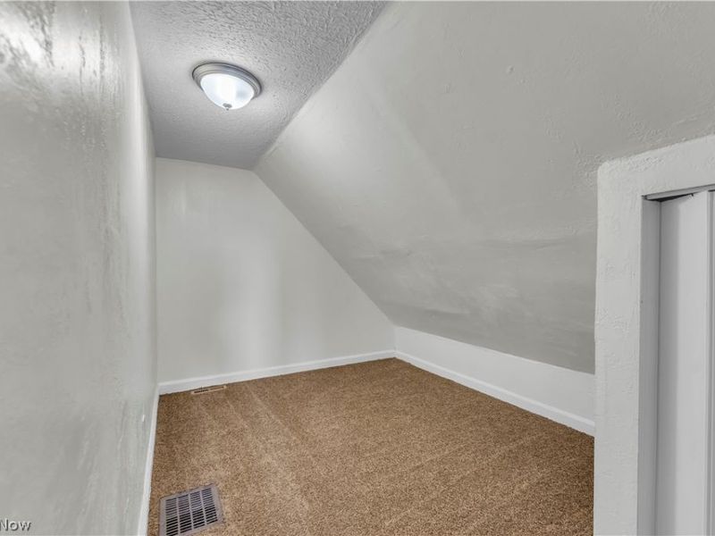 12905 Watterson Avenue, Cleveland, OH 44105 Photo 22