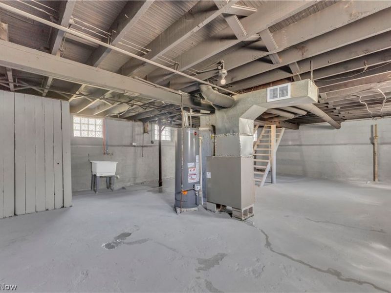 12905 Watterson Avenue, Cleveland, OH 44105 Photo 27