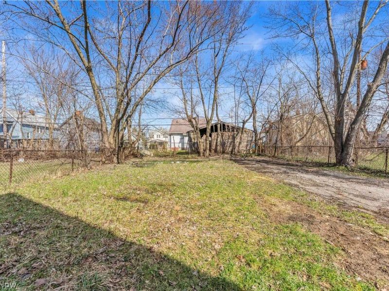 12905 Watterson Avenue, Cleveland, OH 44105 Photo 29