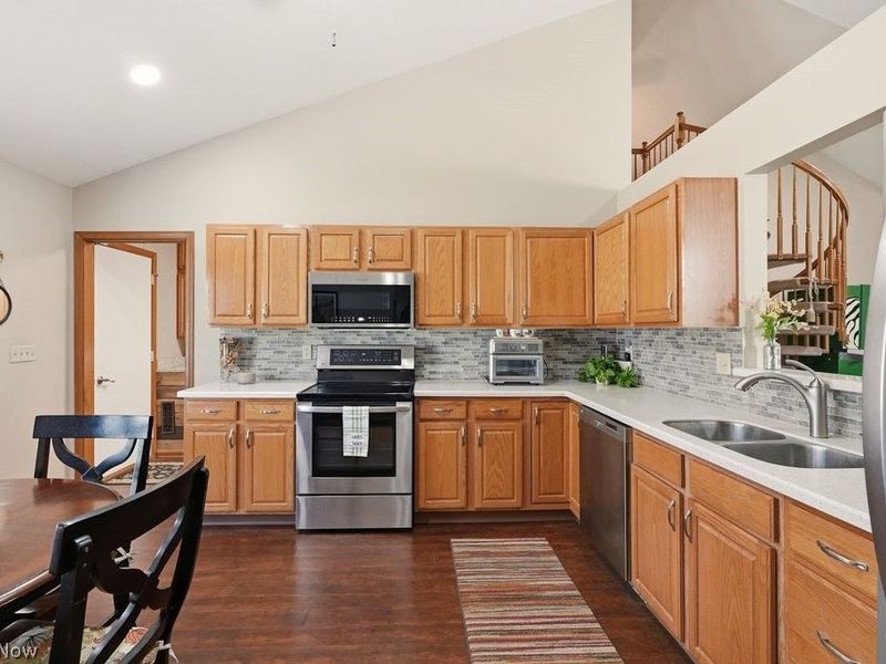 16506 Sunwood Oval, Strongsville, OH 44136 Photo 10