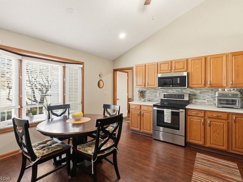 16506 Sunwood Oval, Strongsville, OH 44136 Photo 4