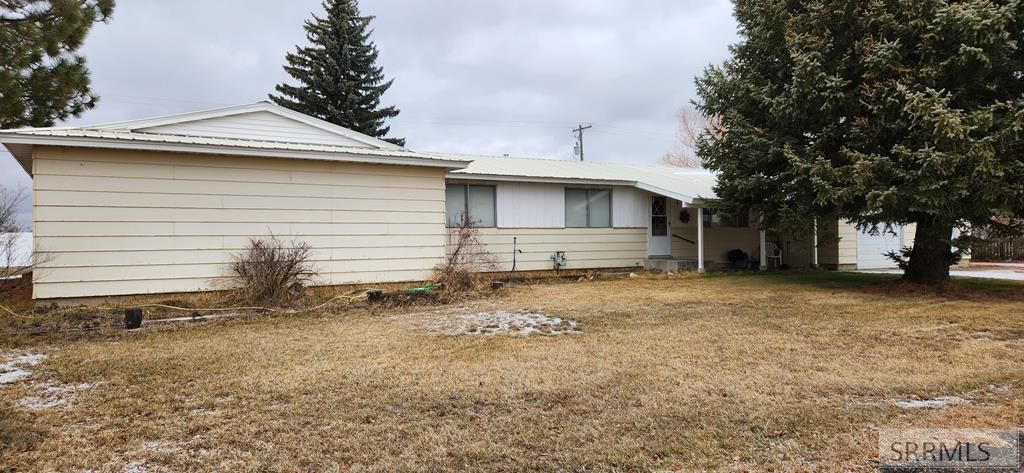 2391 E 465 N, Saint Anthony, ID 83445 Main Photo