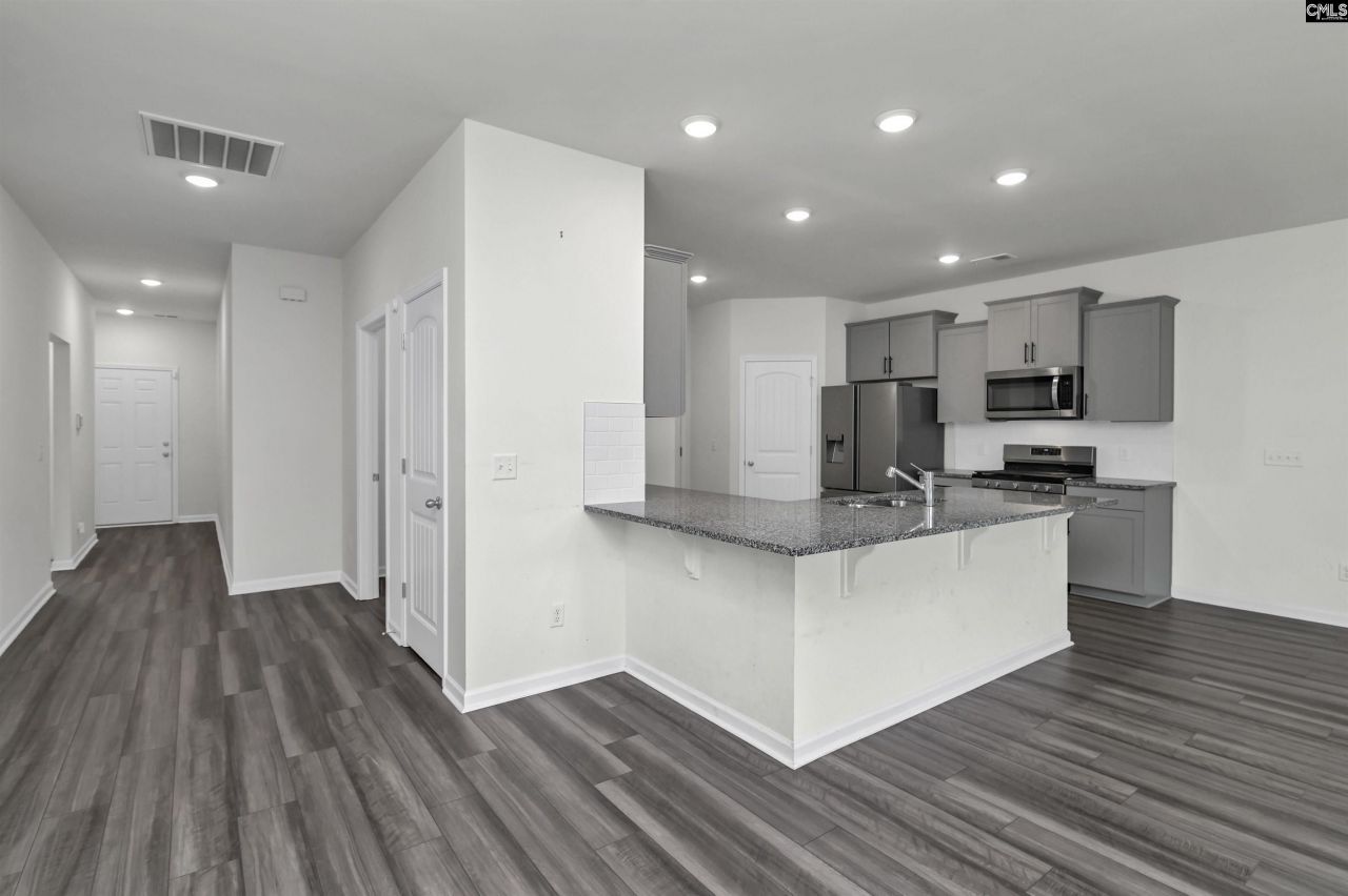 2276 Allan Crest Road Photo 12