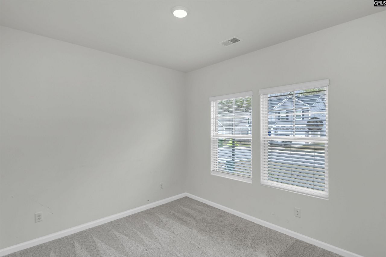 2276 Allan Crest Road Photo 17