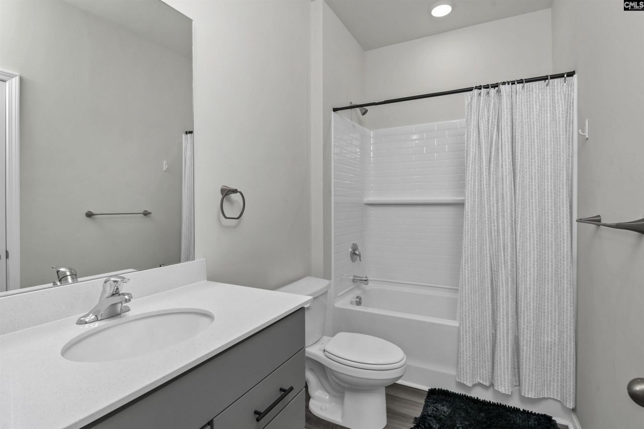 2276 Allan Crest Road Photo 18