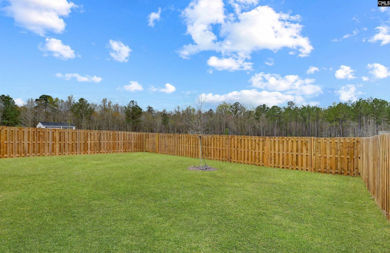 2276 Allan Crest Road Photo 22