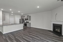 2276 Allan Crest Road photo 4