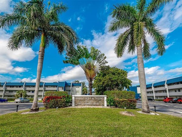 7807 Golf Cir Circle, Unit 305, Margate, FL 33063