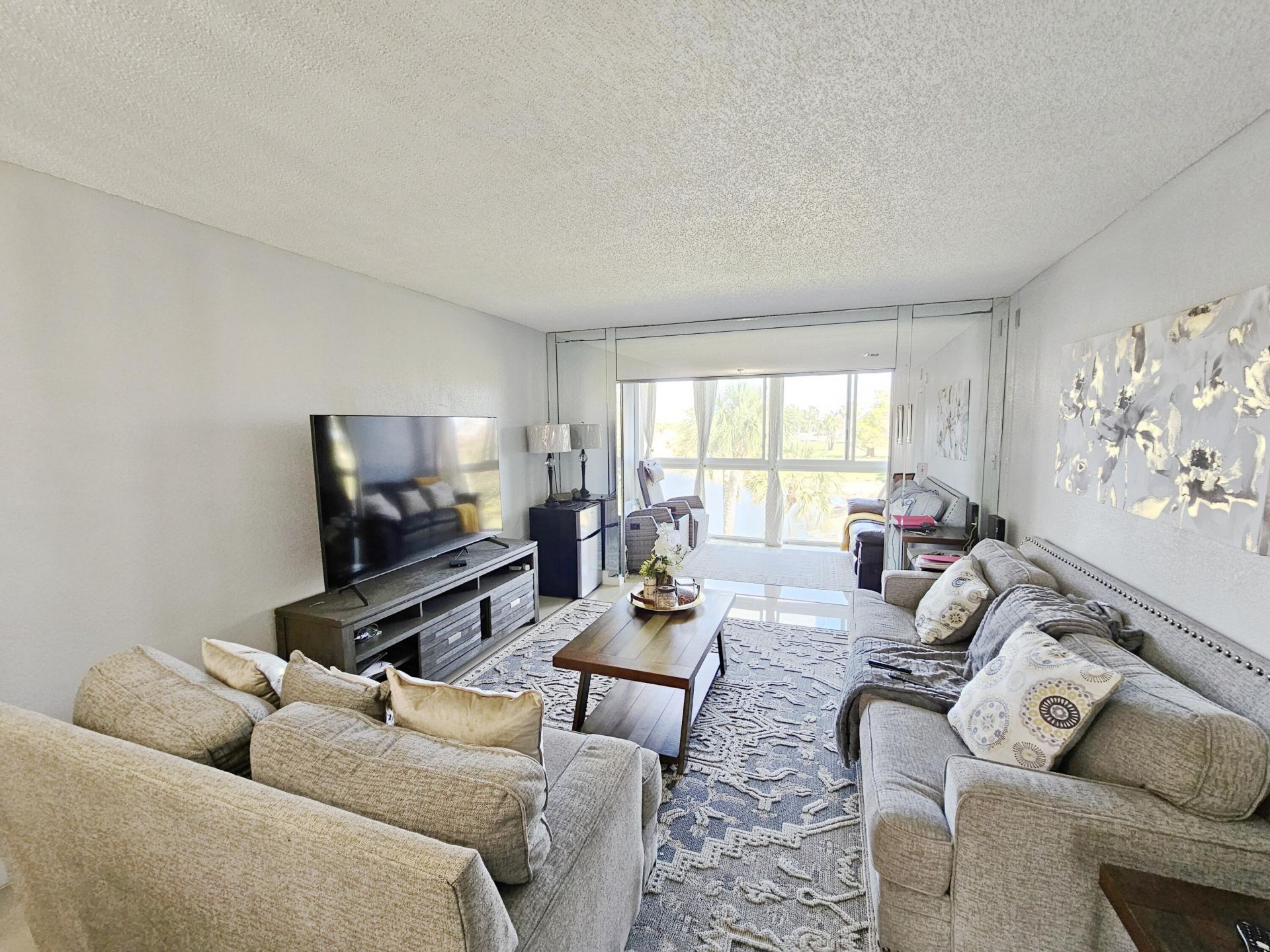 7807 Golf Cir Circle, Unit 305, Margate, FL 33063 Photo