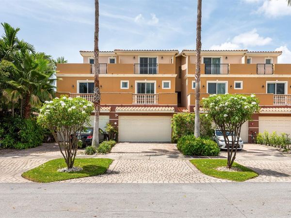 2614 NE 11th Court, Fort Lauderdale, FL 33304
