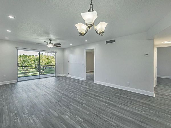 829 Camino Road, Unit 206-c, Delray Beach, FL 33445