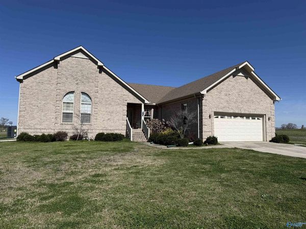 15377 Spring Lake Drive, Athens, AL 35614