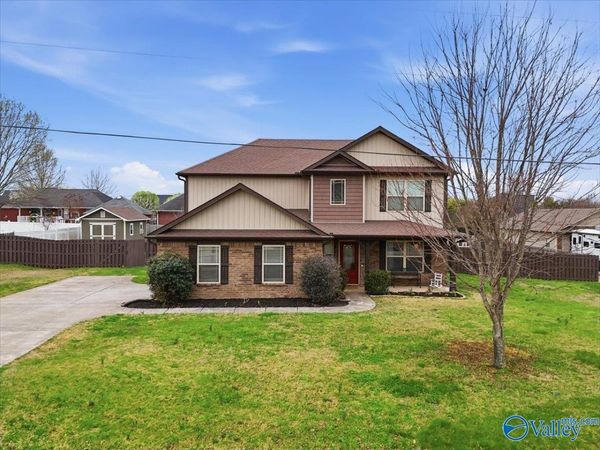 106 Kelsey Drive, New Market, AL 35761