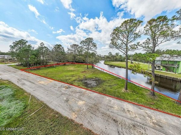 00 Mississippi St., Bay St. Louis, MS 39520