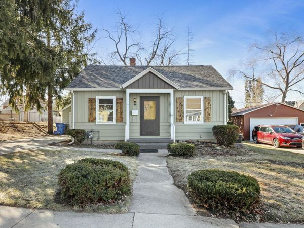 111 E Green Street, Watertown, WI 53098