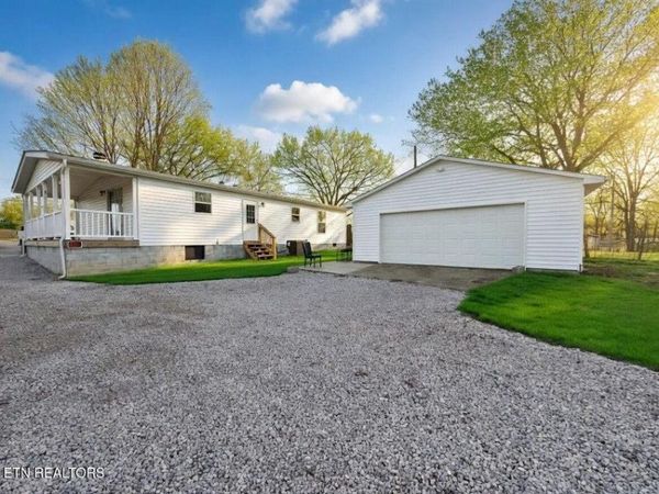 5421 York Hwy, Grimsley, TN 38565