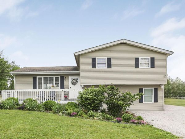 25864 Shoemaker Road, Circleville, OH 43113