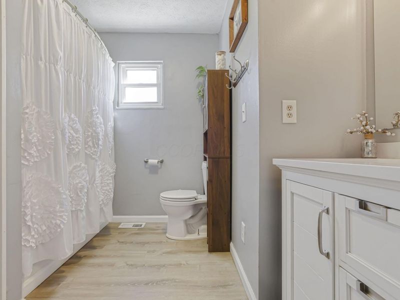 25864 Shoemaker Road , Circleville, OH 43113 Photo 19