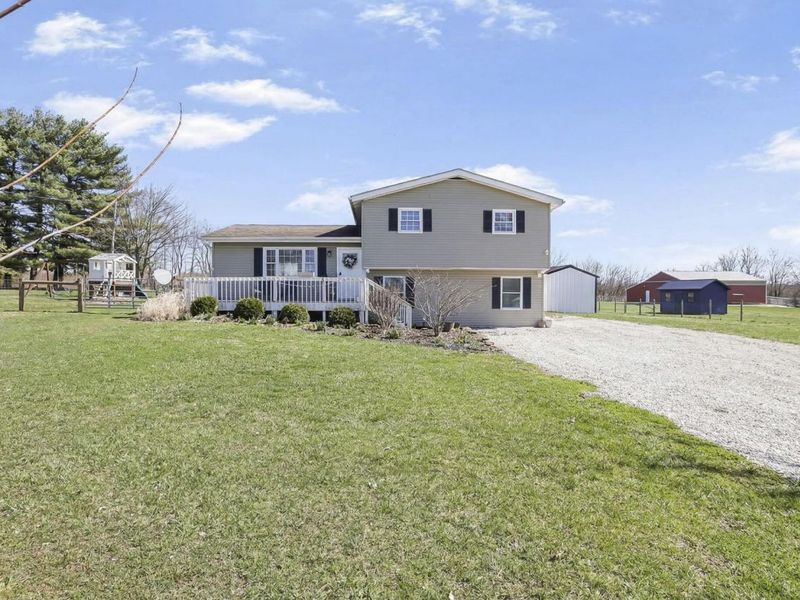 25864 Shoemaker Road , Circleville, OH 43113 Photo 2