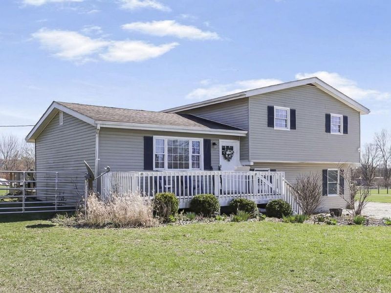 25864 Shoemaker Road , Circleville, OH 43113 Photo 3