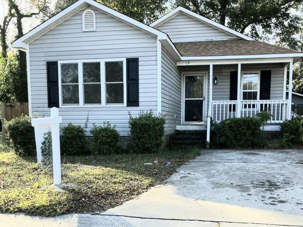 19 Montgomery Avenue , Wilmington, NC 28405