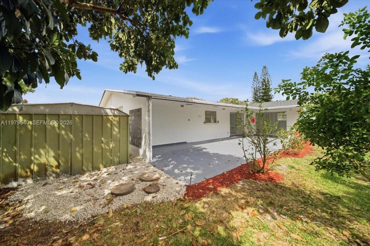 7150 SW 5th Ct , Pembroke Pines, FL 33023 Photo