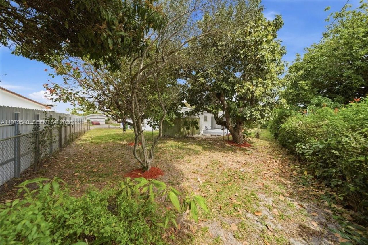 7150 SW 5th Ct , Pembroke Pines, FL 33023 Photo