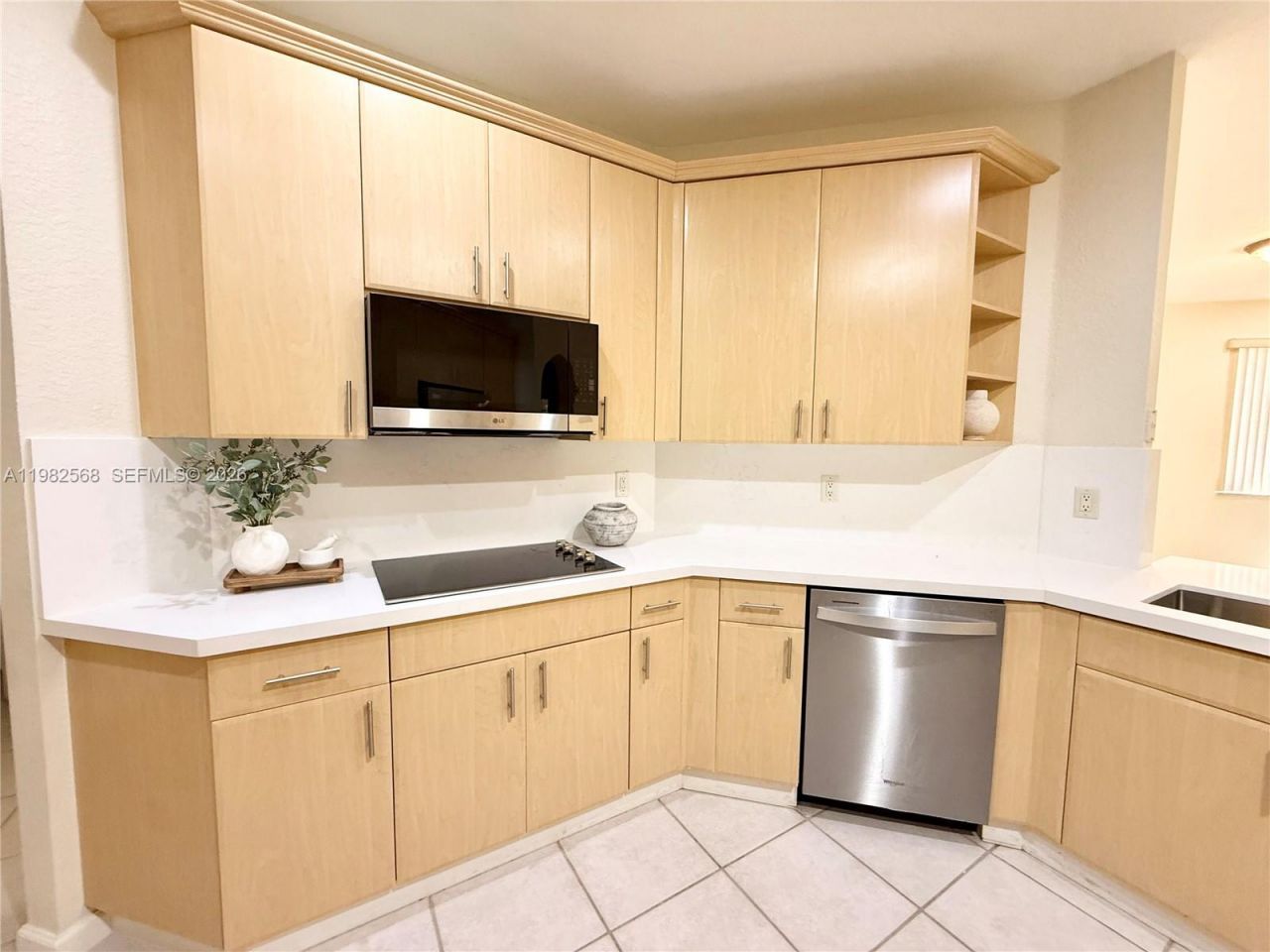 2816 Kinsington Cir, Unit 28-1, Weston, FL 33332 Photo