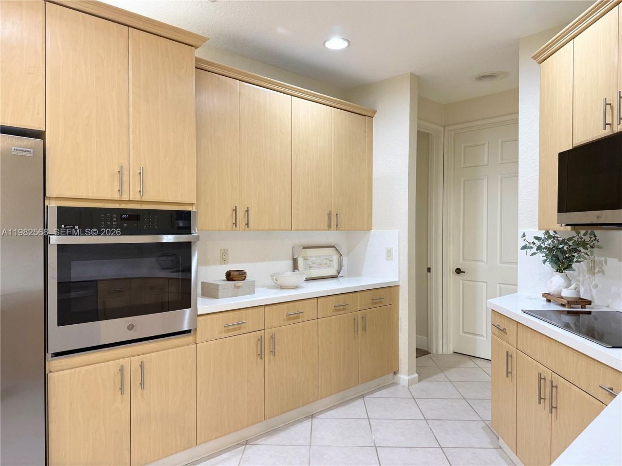 2816 Kinsington Cir, Unit 28-1, Weston, FL 33332 Photo