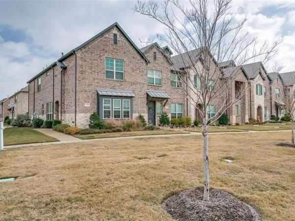 2732 Vista Park Lane, Lewisville, TX 75067
