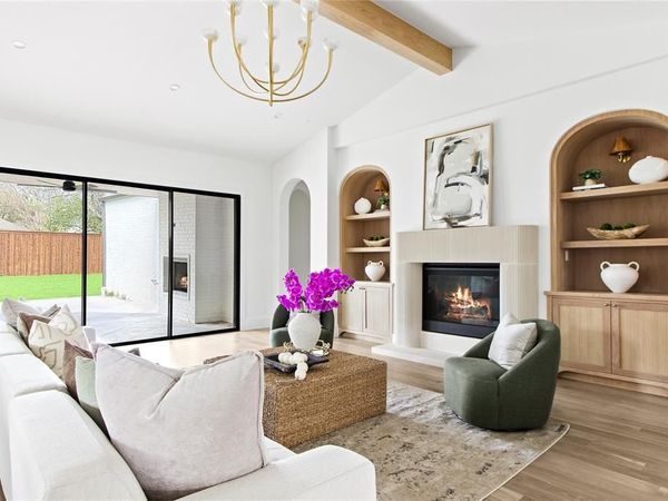 8703 Redondo Drive , Dallas, TX 75218