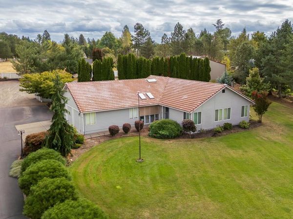 1140 Clover Valley Ct NE, Salem, OR 97317