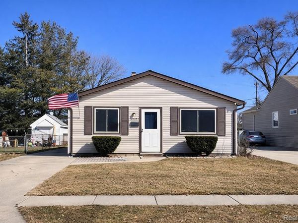 27054 Vance Street, Madison Heights, MI 48071