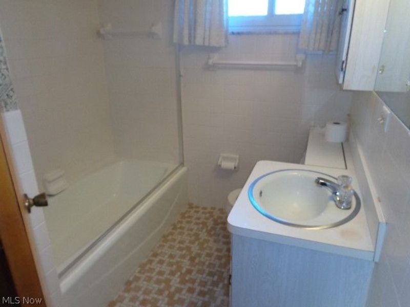 6512 Denison Boulevard, Parma Heights, OH 44130 Photo 16