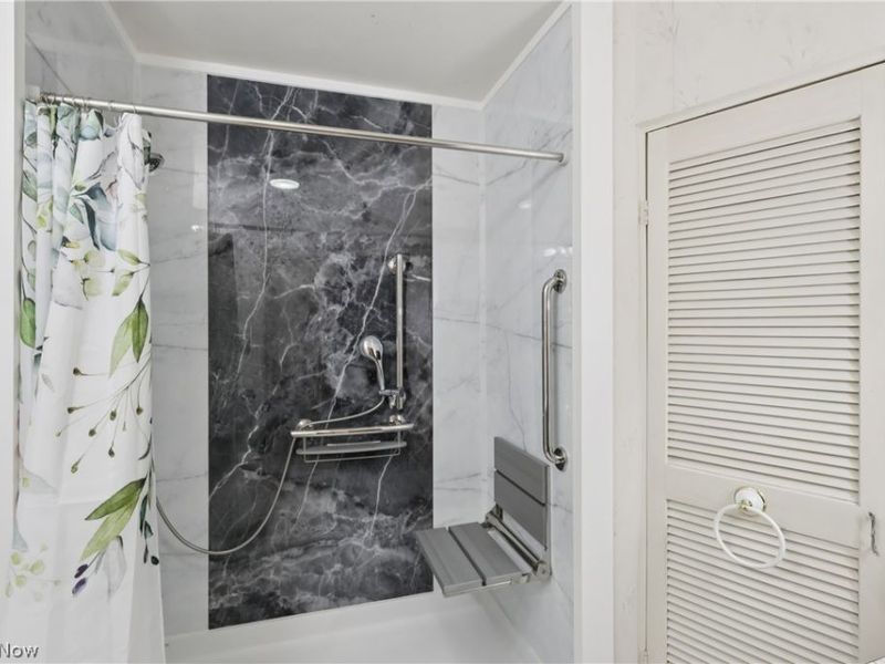 402 Yager Road, New Franklin, OH 44216 Photo 23