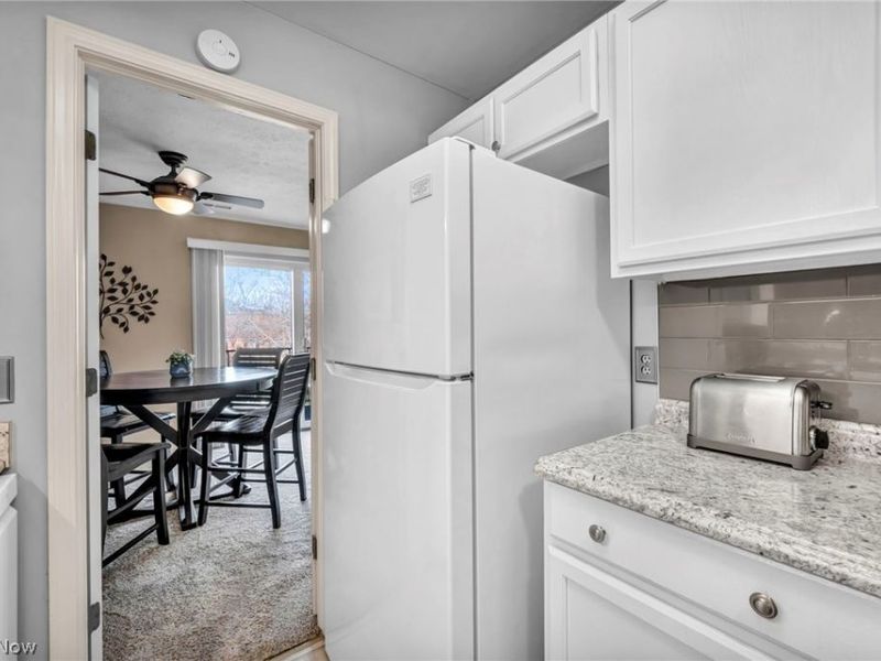 2021 King James Pky, Unit 316, Westlake, OH 44145 Photo 7