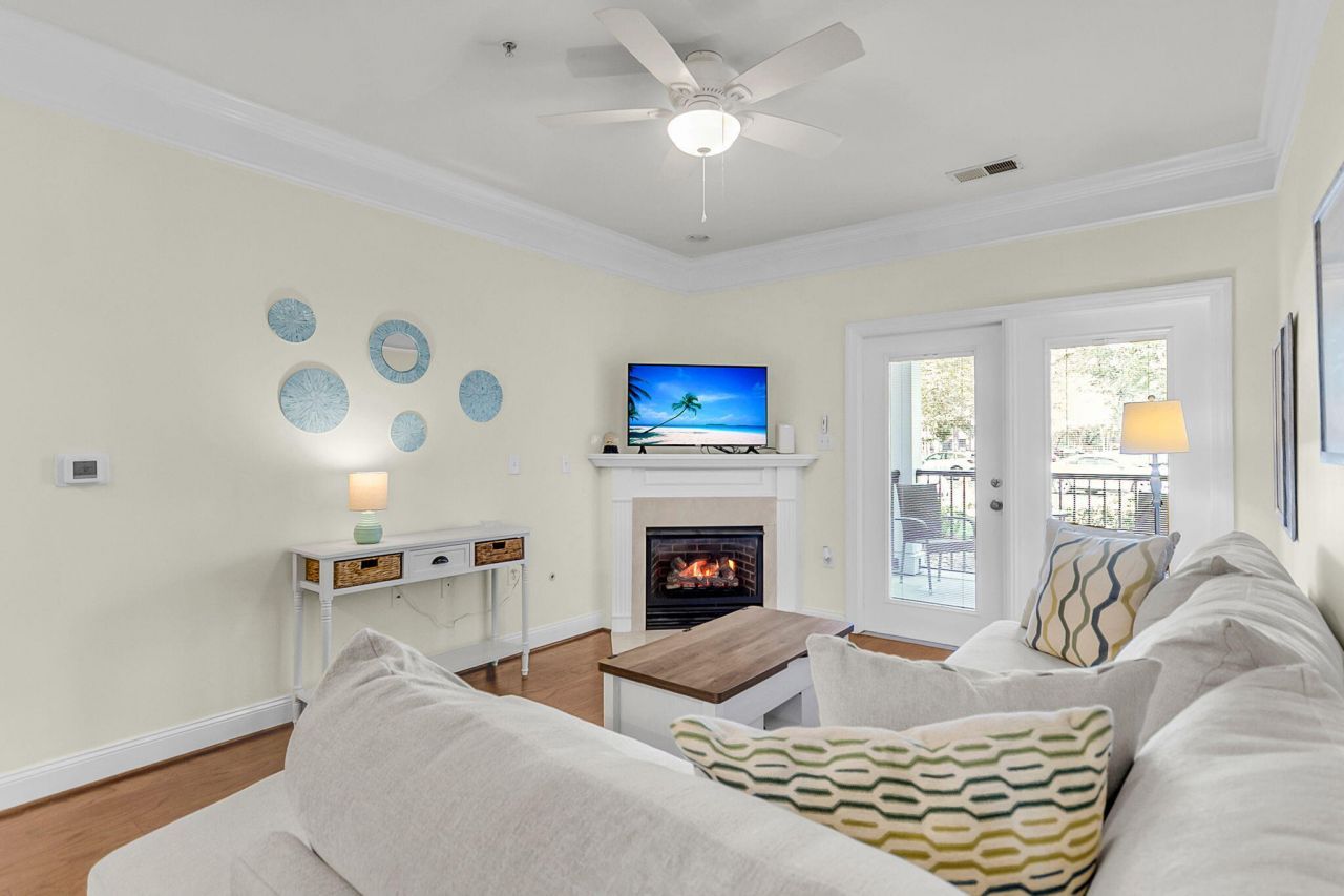 1025 Riverland Woods Place Photo 10