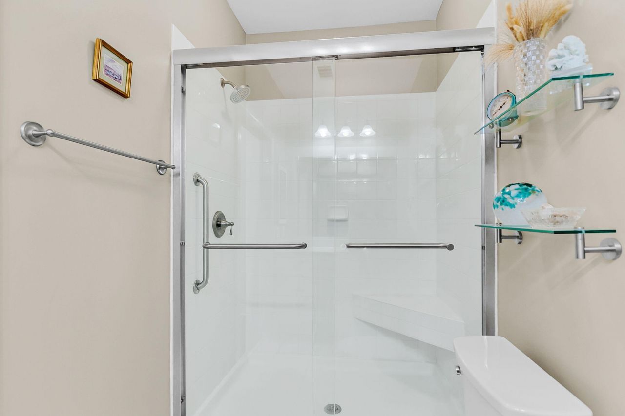 1025 Riverland Woods Place Photo 16