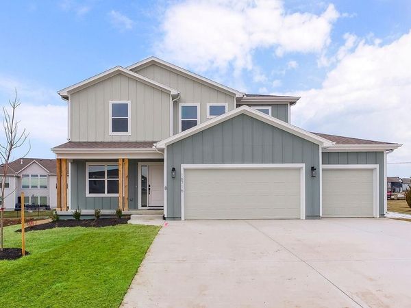 16495 S Elmridge Street, Olathe, KS 66062