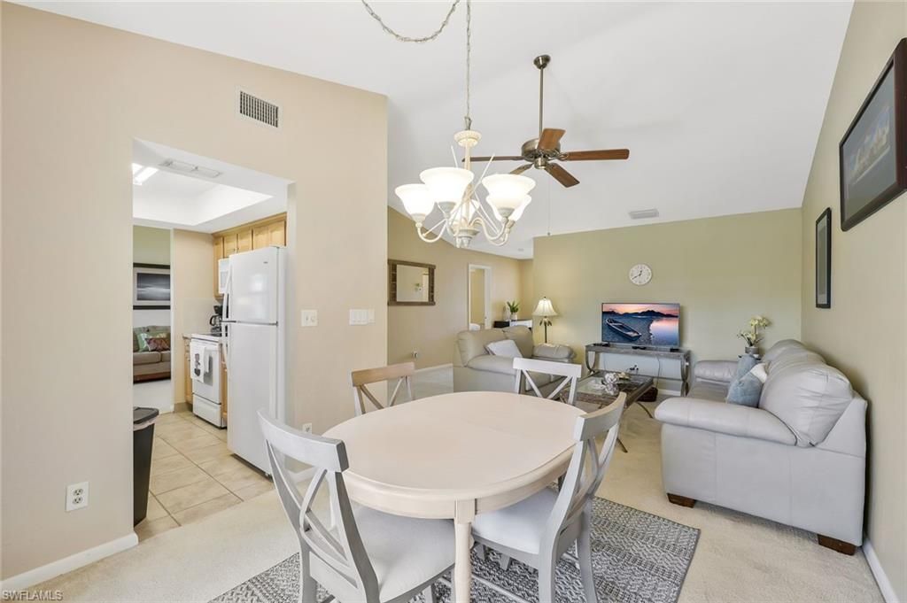 8445 Charter Club Cir, Unit 11, Fort Myers, FL 33919 Photo