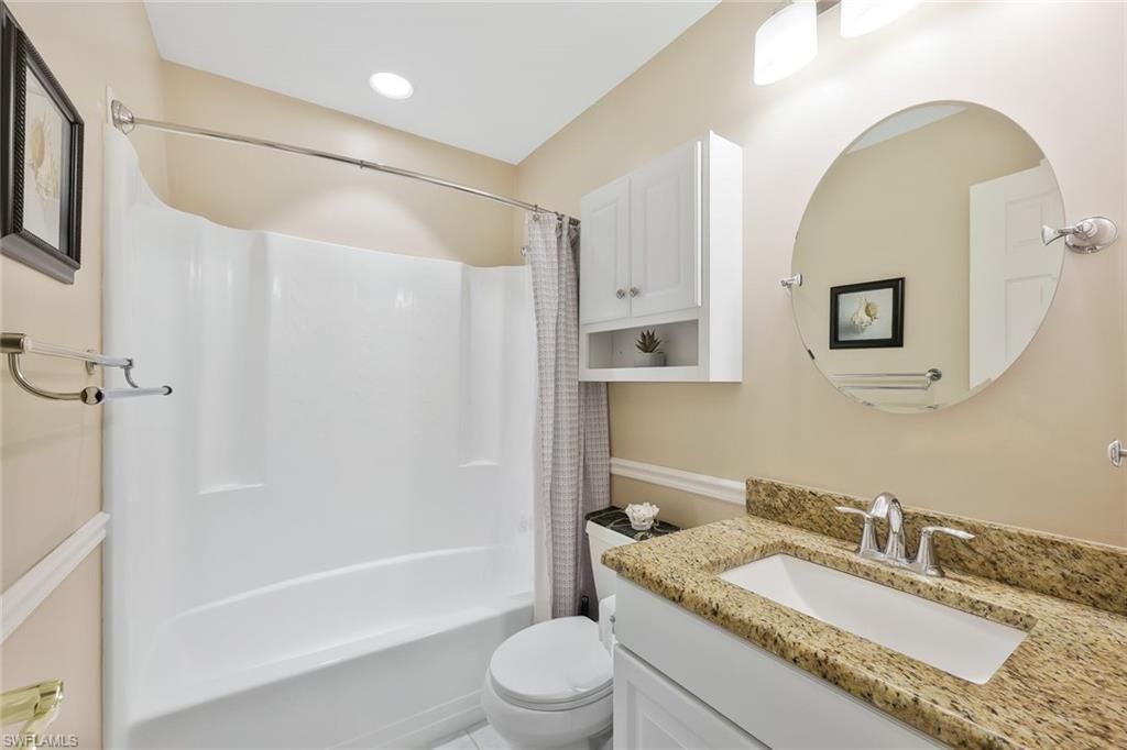 8445 Charter Club Cir, Unit 11, Fort Myers, FL 33919 Photo