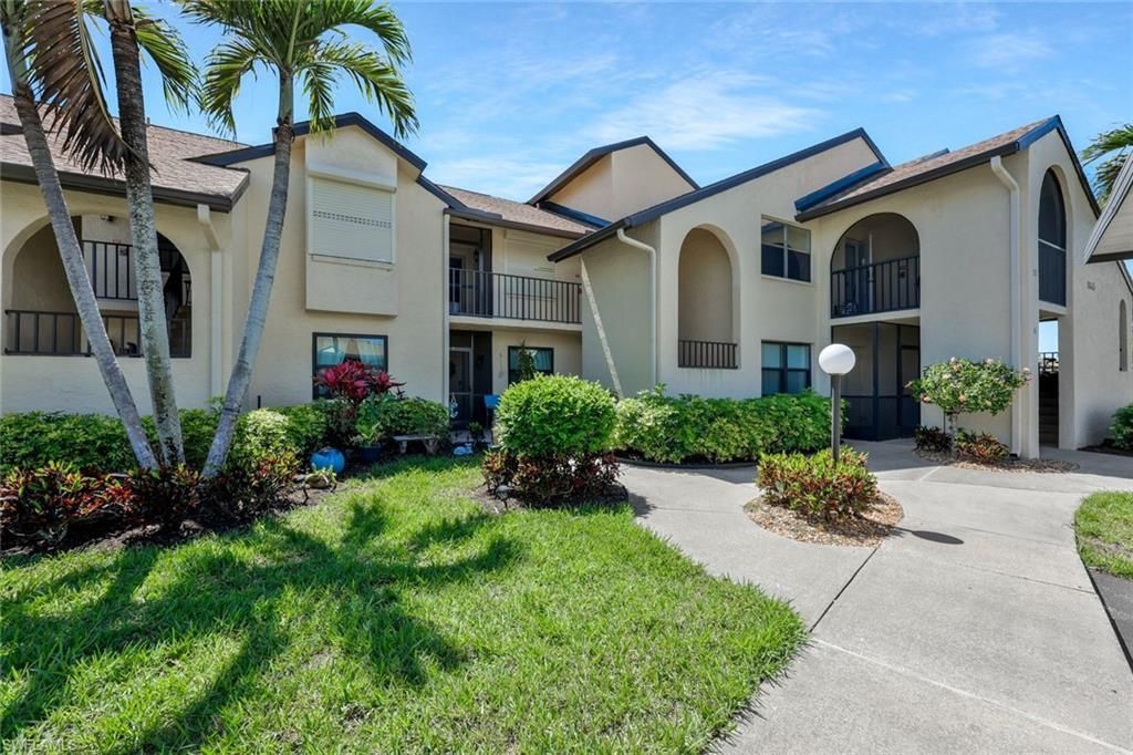 8445 Charter Club Cir, Unit 11, Fort Myers, FL 33919 Photo