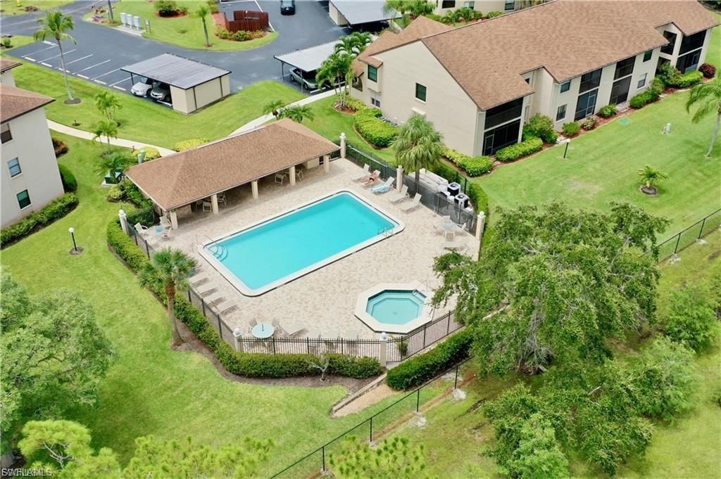 8445 Charter Club Cir, Unit 11, Fort Myers, FL 33919 Photo