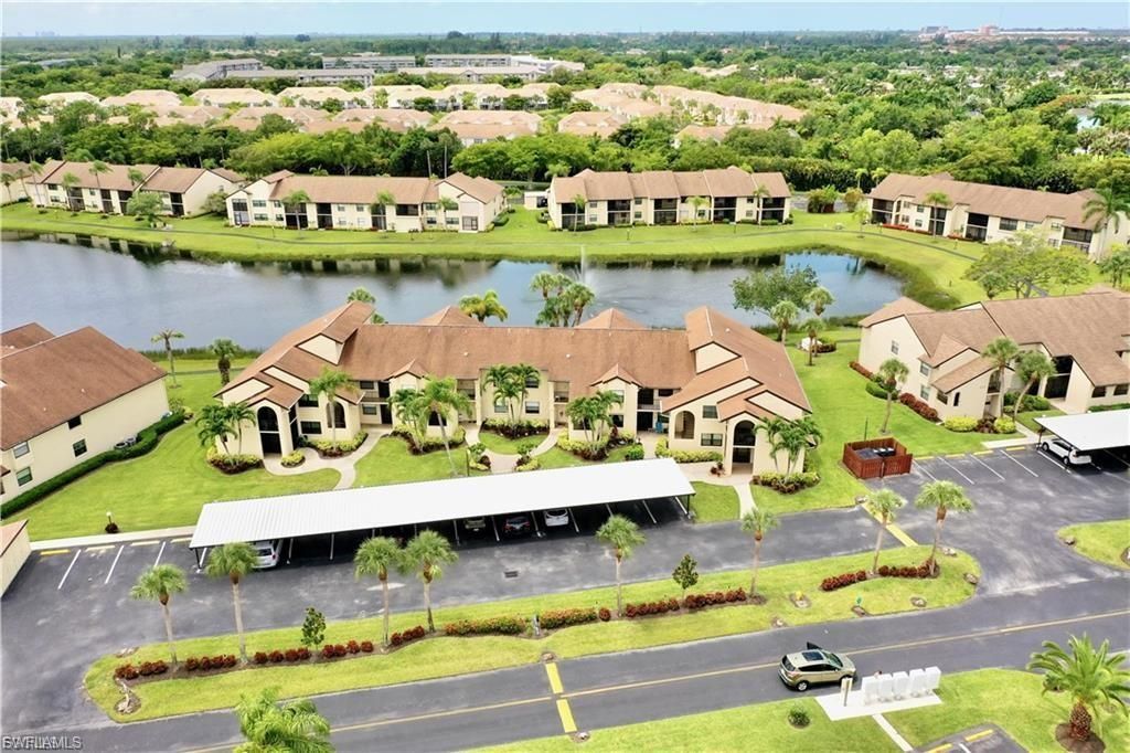 8445 Charter Club Cir, Unit 11, Fort Myers, FL 33919 Photo